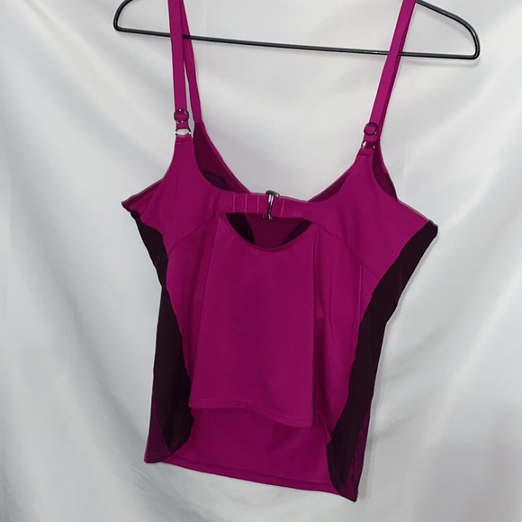 ATHLETA WO SIZE 38B/C SPORTS TANK TOP/ TANKINI SWIM TOP FUSHIA WINE COLOR CLEAN - Picture 9 of 12